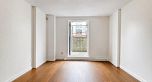 1 2528 E Broadway