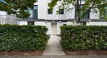 1 2528 E Broadway