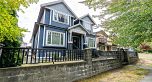 3032 E 16th Avenue