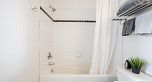804 919 Station Street