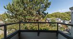 34 2375 W Broadway