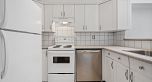 3 1355 W 4th Avenue