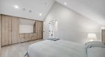 2558 William Street