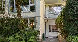 106 5770 Oak Street
