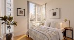 702 1099 Marinaside Crescent