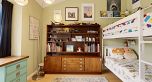 3882 Welwyn Street