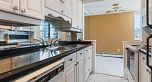 1204 1127 Barclay Street