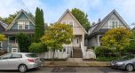 2537 Woodland Drive