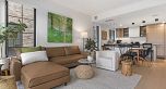 102 157 W King Edward