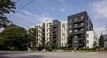 210 2235 E Broadway