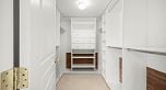 1700 5615 Hampton Place