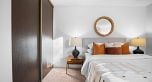 313 975 E Broadway