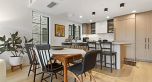 102 157 W King Edward
