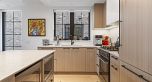 102 157 W King Edward