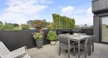 102 157 W King Edward