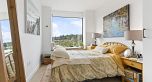 102 157 W King Edward