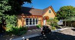 4327 Locarno Crescent