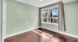 211 4338 Commercial Street