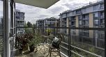 661 2080 W Broadway