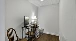 661 2080 W Broadway