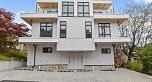 2133 E Pender Street