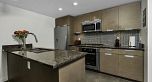 661 2080 W Broadway