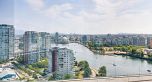 2802 1033 Marinaside Crescent