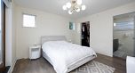5552 Oak Street