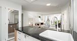 403 811 Helmcken Street