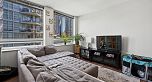 806 633 Kinghorne Mews
