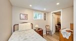 81 E 19th Avenue