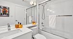 1110 1050 Burrard Street