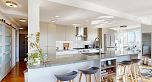 2706 1033 Marinaside Crescent
