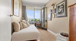 825 1445 Marpole Avenue