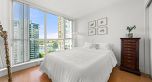 2002 1408 Strathmore Mews