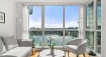 2002 1408 Strathmore Mews