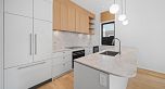 3 164 E 38th Avenue