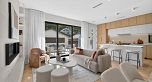 2 58 E 40th Avenue
