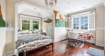 4396 Locarno Crescent