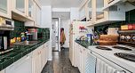 803 1270 Robson Street