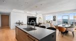 5602 1289 Hornby Street