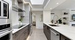 PH2-802 1225 Barclay Street