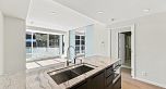 2506 1011 W Cordova Street