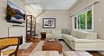 320 E 32nd Avenue