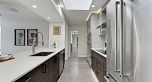 PH2-802 1225 Barclay Street