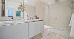 140 W Woodstock Avenue