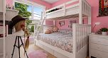 156 W Woodstock Avenue