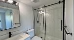 800 2528 E Broadway