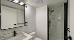 800 2528 E Broadway