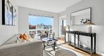 403 233 Kingsway